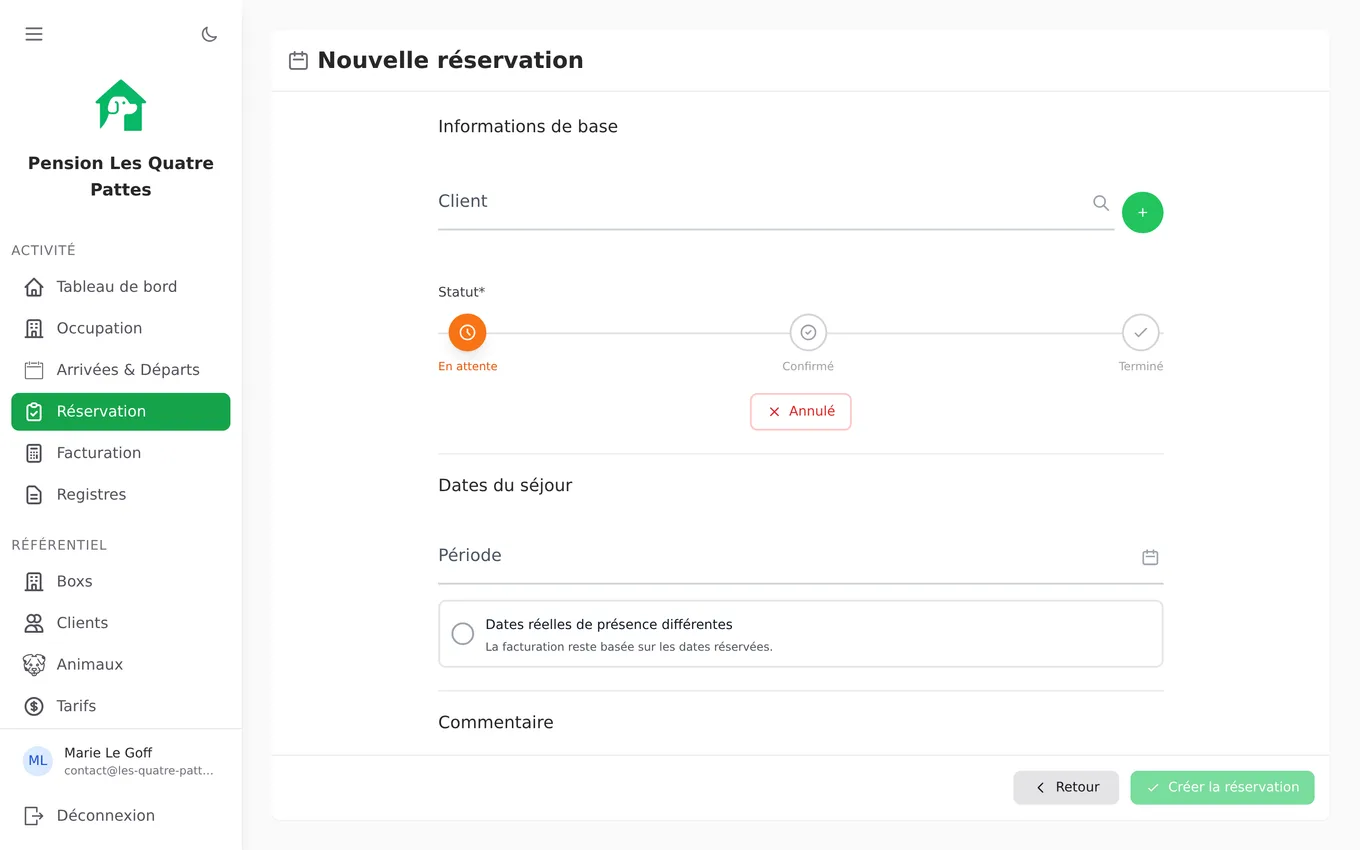 Le formulaire de réservation : client, animaux, dates, box, tarifs et récapitulatif chiffré.
